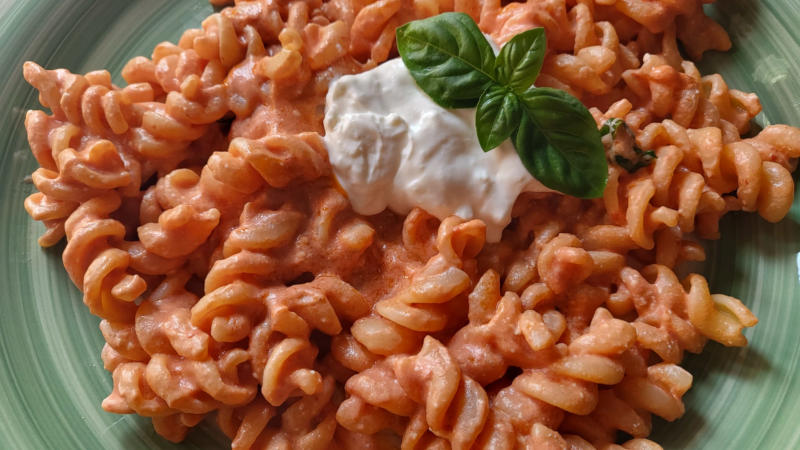 Pasta ricotta e pomodoro