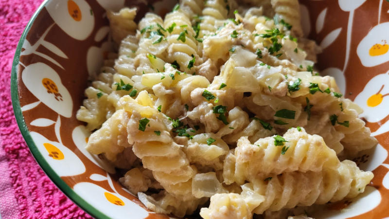 Pasta con tonno e panna