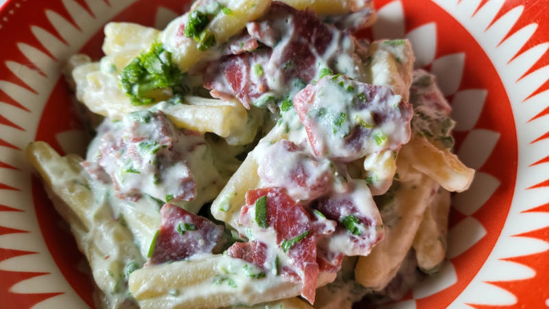 Pasta con ricotta, rucola e bresaola