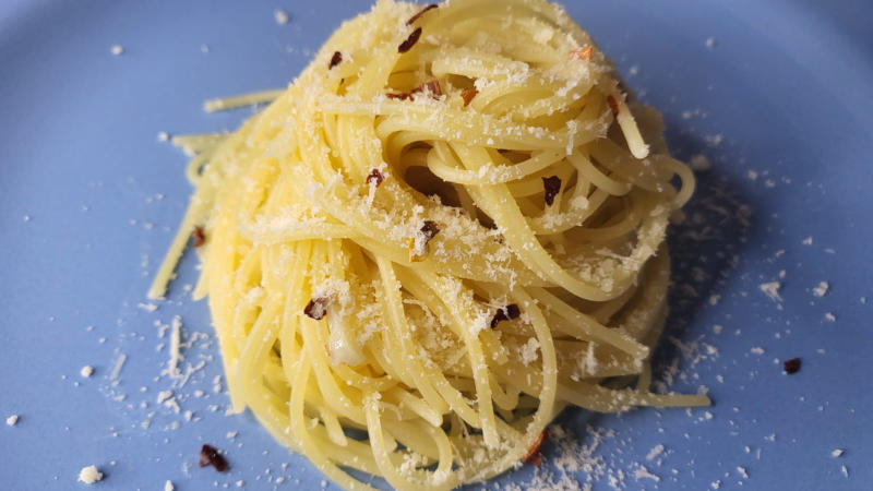 Spaghetti aglio, olio e peperoncino