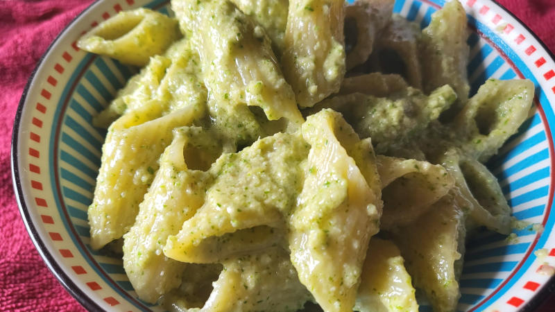 Pasta al pesto di sedano